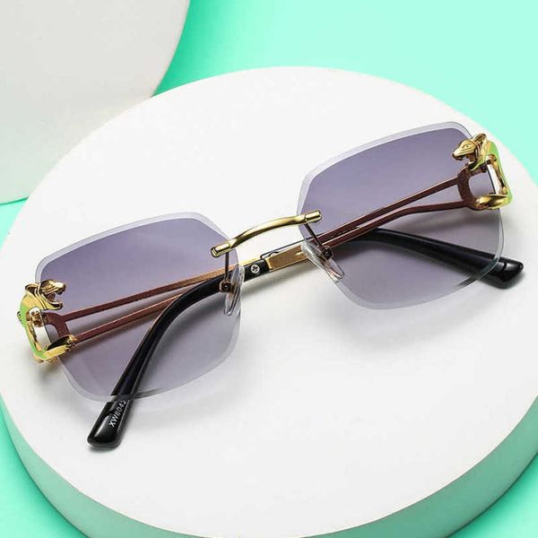 

30% off luxury designer new men's and women's sunglasses 20% off leopard head cut trend wearing stars same glasses, White;black