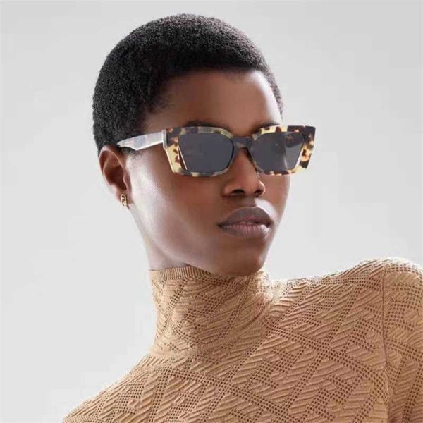

luxury designer new men's and women's sunglasses 20% off net red same fashion personality chain small box, White;black