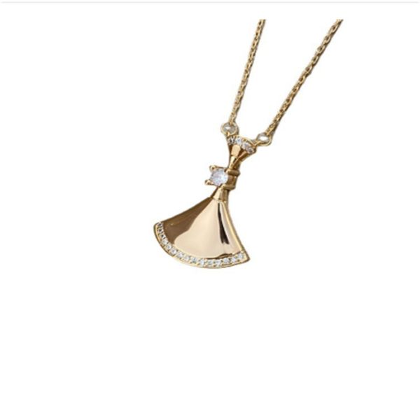 

Environment treasure home small skirt high version necklace female white fritillary fan senior sense necklace hair wholesale