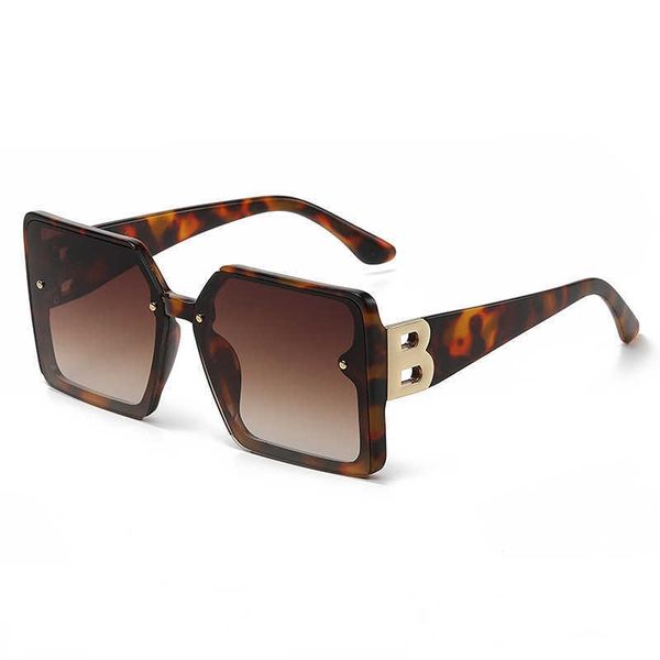 

2023 new b family box bb personalized fashion brand sunglasses, White;black