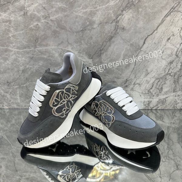 

designer sneakers casual shoes mens women daddy sneaker lady luxurys runner trainers multicolor platform shoes, Black