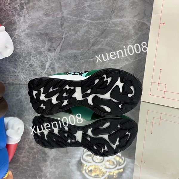 

2023designer men women shoe strawberry wave mouth tiger web print vintage trainer man womans variety of styles, Red;white