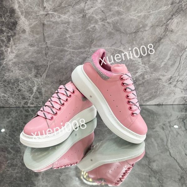 

2023new designer sneakers casual shoes reflective shoes vintage suede leather trainers all-match stylist sneaker leisure shoes platform lace, Red;white