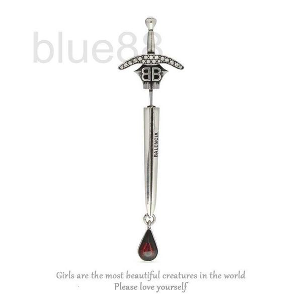 

charm designer 2023 paris, france, double fashion personality sword earrings single ins minority design female 3i6u, Golden