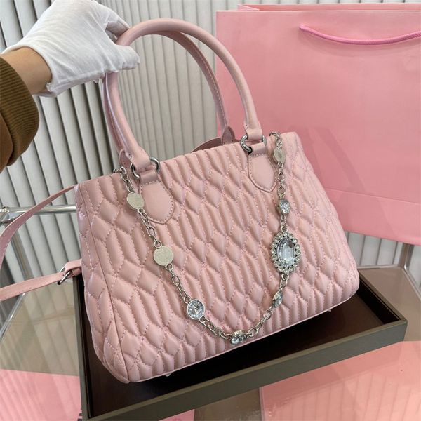 

luxury designer handbags cloque totes pink blue wallet miu crystal fashion basket women tote bags leisure shoulder 2023 shopping bags