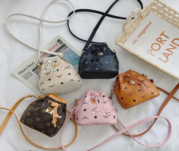 

5colors baby girls pu leather single shoulder handbags children letters print designer drawstring bucket bag fashion cute kids cro9741367, Black