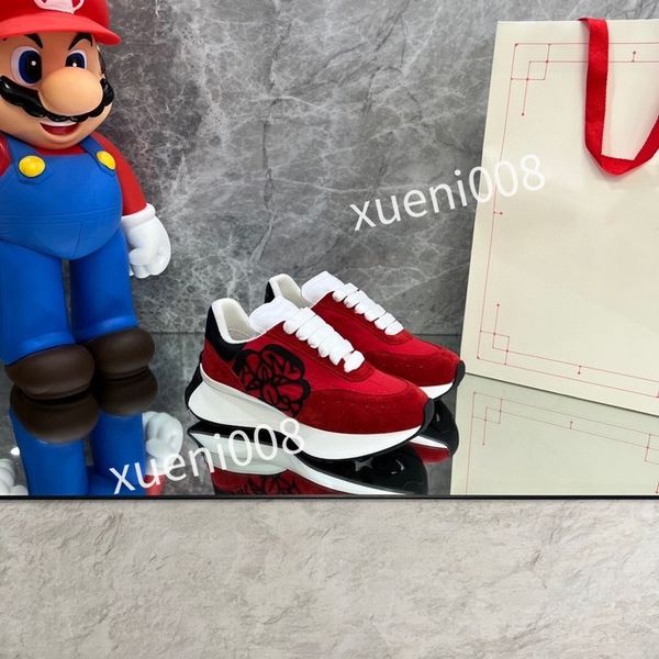 

r men womens shoe strawberry wave mouth tiger web print vintage trainer man womans variety of styles2023, Red;white