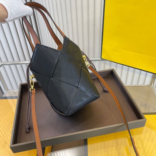 

women's handbag fashion one shoulder bag designer handbag monogram printed leather shoulder strap classic ringer braided handbag round
