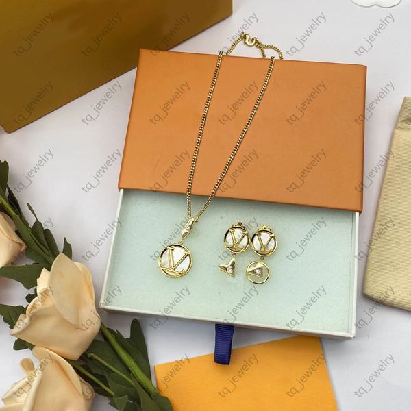 

clover pendant girl orrous gold hoop stud earrings necklace set. brand necklace designer earrings for women. designer jewelry wedding party, Silver