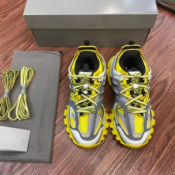 

designers women men balencaigasit shoes paris runner 7.0 transmit sense retro trainers black white burgundy deconstruction sneakers jogging