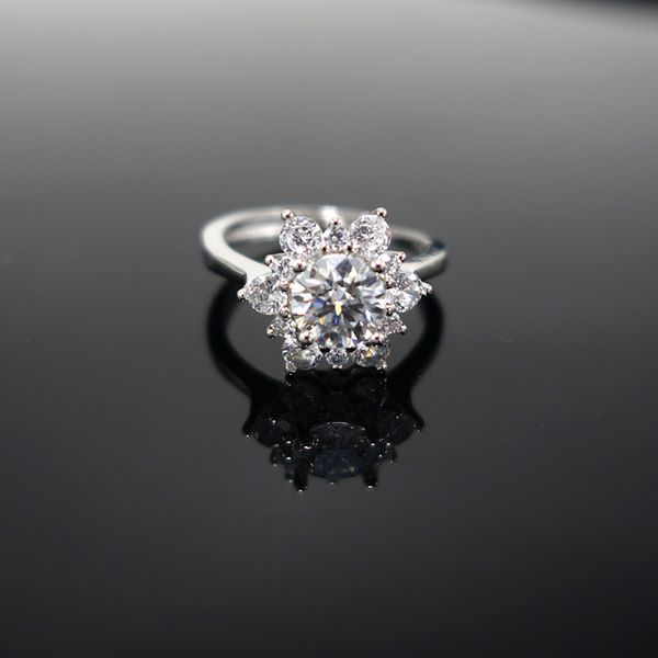 

1 carat moissanite women ring with gra certificate s925 silver fine jewelry wedding party gift, Slivery;golden