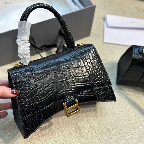 

ladies designer bag genuine leather material 5aquality