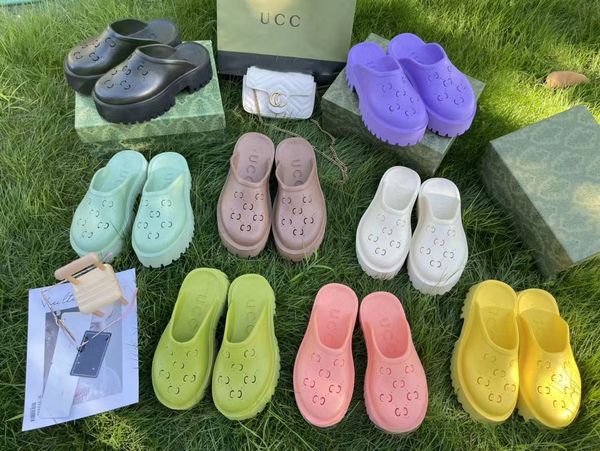 

2023 luxury brand designer woman platform perforated sandals slippers made of transparent materials fashionable lovely sunny beach women, Black