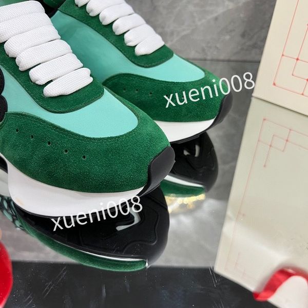 

designer mens women shoe strawberry wave mouth tiger web print vintage trainer man womans variety of styles2023, Red;white