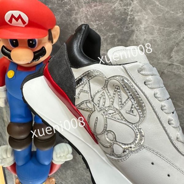 

new mens womens shoe strawberry wave mouth tiger web print vintage trainer man womans variety of styles2023, Red;white