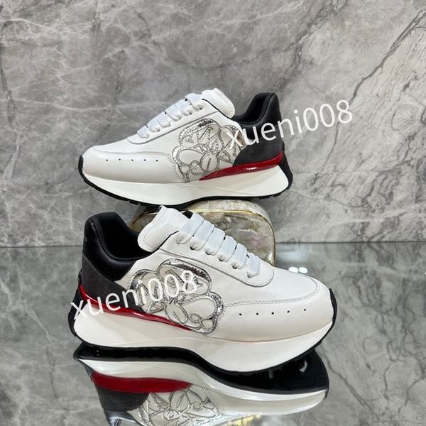 

mens womens shoe strawberry wave mouth tiger web print vintage trainer man womans variety of styles2023, Red;white