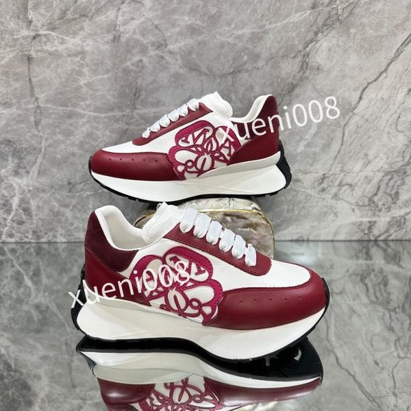 

2023new casual shoes designer mens women shoe strawberry wave mouth tiger web print vintage trainer man womans variety of styles, Red;white