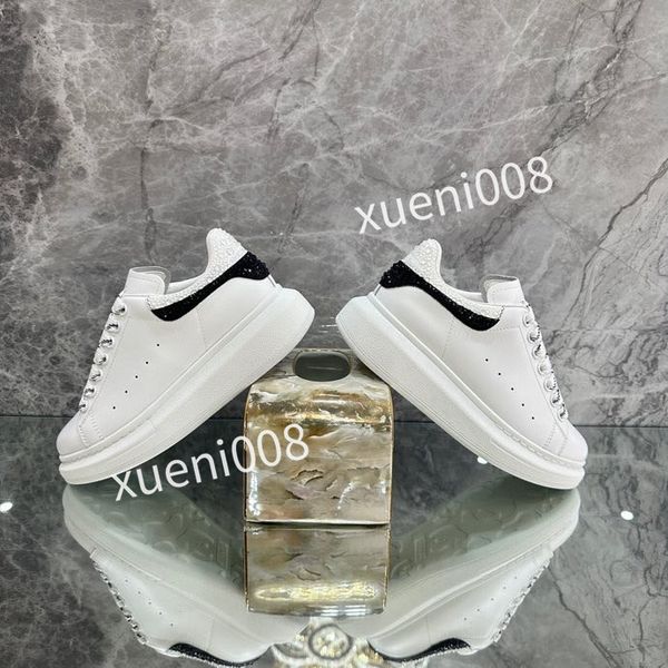 

2023new designer sneakers casual shoes reflective shoes vintage suede leather trainers all-match stylist sneaker leisure shoe platform lace-, Red;white