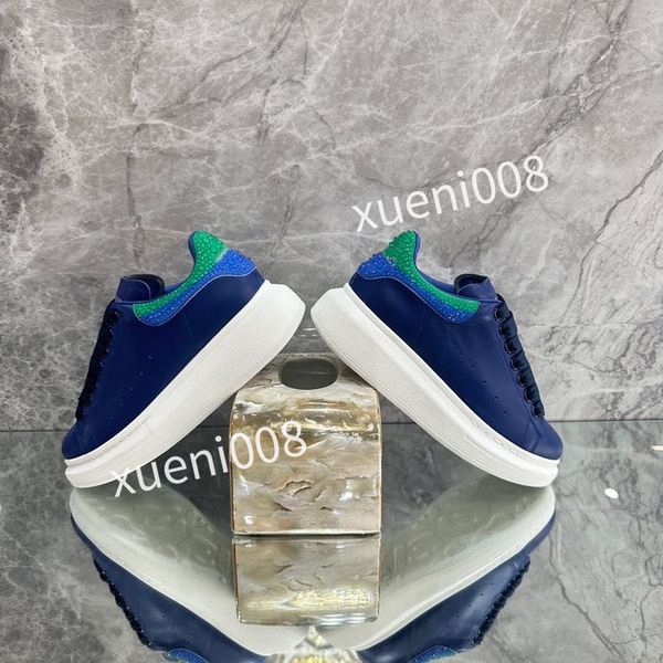 

2023mens designer sneakers casual shoes reflective shoes vintage suede leather trainers all-match stylist sneaker leisure shoe platform lace, Red;white