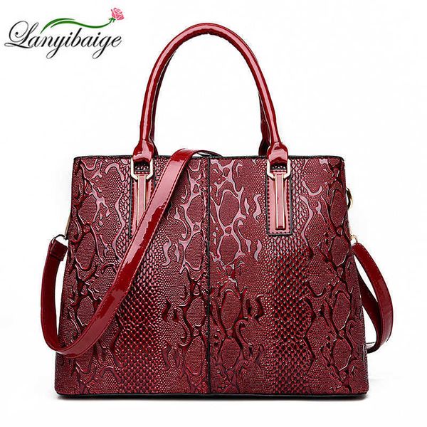 

evening bags 2021 new ladies handbags fashion oneshoulder diagonal stripes women handbags casual atmosphere ladies simple messenger handbags