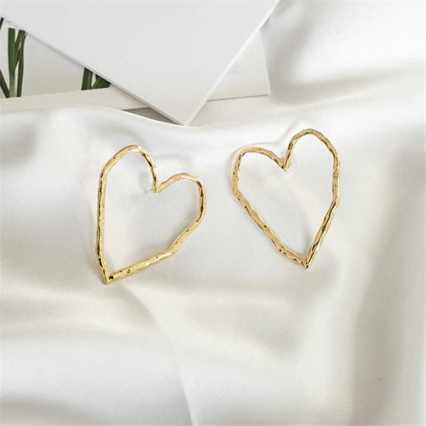

charm fashion metal hollow heart stud earrings woman exaggerated big earrings punk popular nightclub earrings for women jewelry 2019 aa23032, Golden