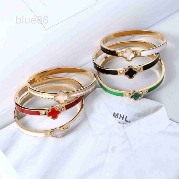 

bangle designer lucky four leaf grass titanium steel bracelet light luxury high color preservation style zxk3, Black