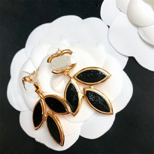 

fashion classic style c-letter designer stud earrings brand leaf pendant earring for women jewelry accessory gifts, Golden;silver