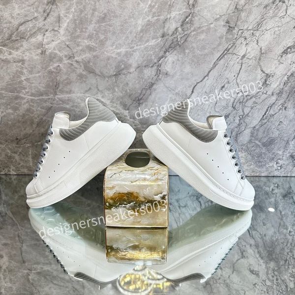 

2023designer casual shoes platform sneakers clear sole black white grey pink blue royal neon green mens trainers tennis