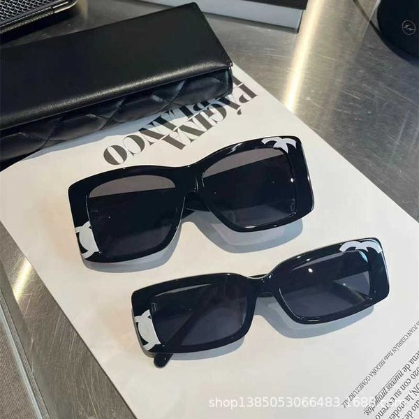 

frames 23 new fragrant wind show face small sunglasses female 71473a ins screen red same style box printing plate sun eye, White;black