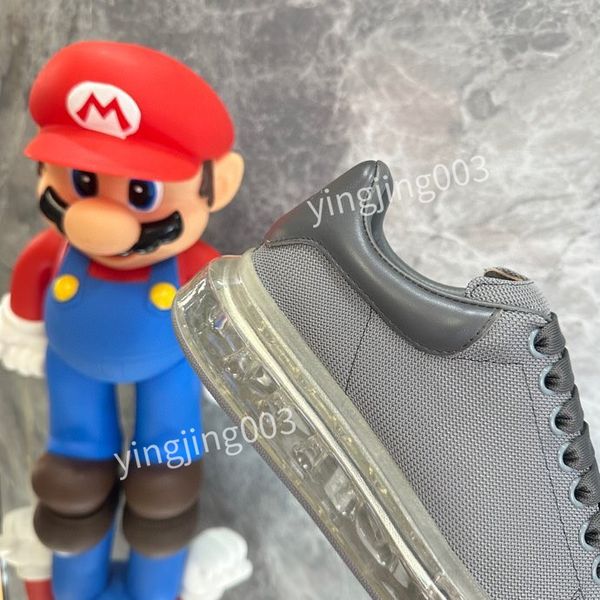 

new r running shoes women lace-up sports shoe casual trainers classic sneaker woman xsd221121, Black