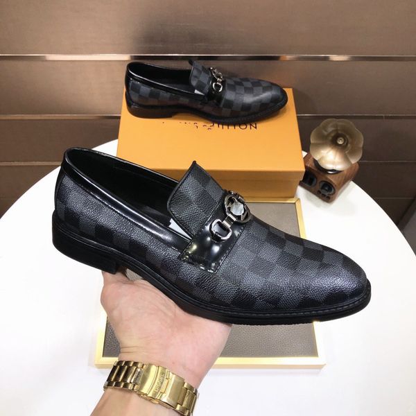 

l4/32model white designer luxurious man brogue shoe large size men leather business shoes pointed toe men's designer shoe 38-45, Black