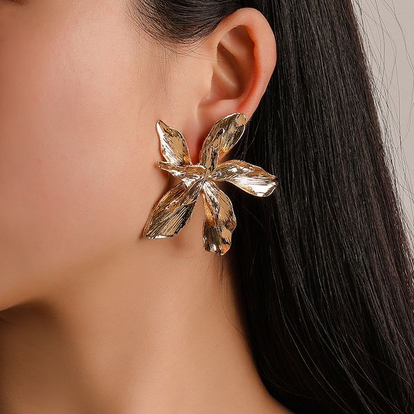 

2023 vintage metal gold color flower big stud earrings for women fashion floral statement earrings jewelry gift punk bijoux, Golden;silver