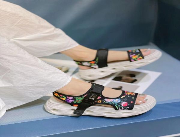 

stylishbox y21042905 blackwhite flroal outdoor buckle sandals 55cm platform pig skin genuine leather wedge casua4508212, Black