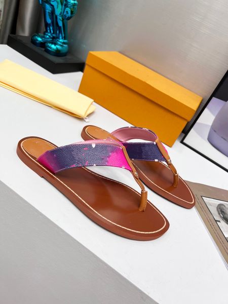 

designers women slippers sandals fashion triangle flat slides flip flops summer genuine leather outdoor loafers bath shoes with box 0407, Black