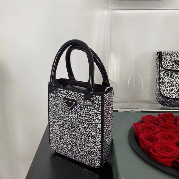 

2023 designer women's bag small fragrance chain portable new senior texture mini one-shoulder cross-body small backpack