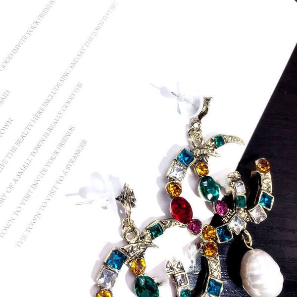 

2023 designer new colorful crystal exaggerated letter irregular pearl personalized earrings show face thin earrings, Golden