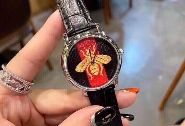 

fashionable women's watches are waterproof the belt watch is a seller, Slivery;golden