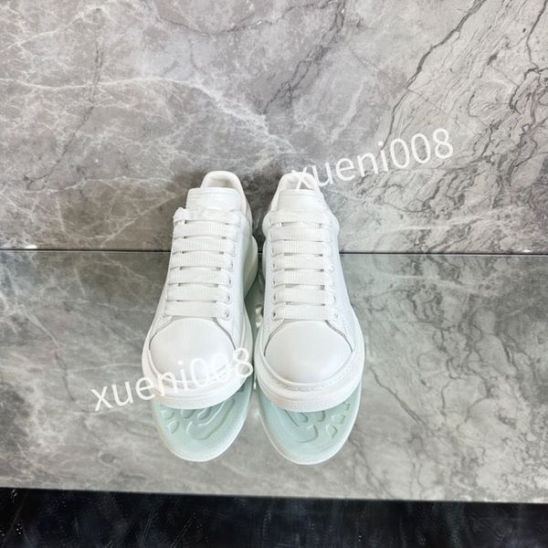 

2023designer fashion casual shoes womens new mens beige black white suede leather platform sneakers camo trainers, Red;white