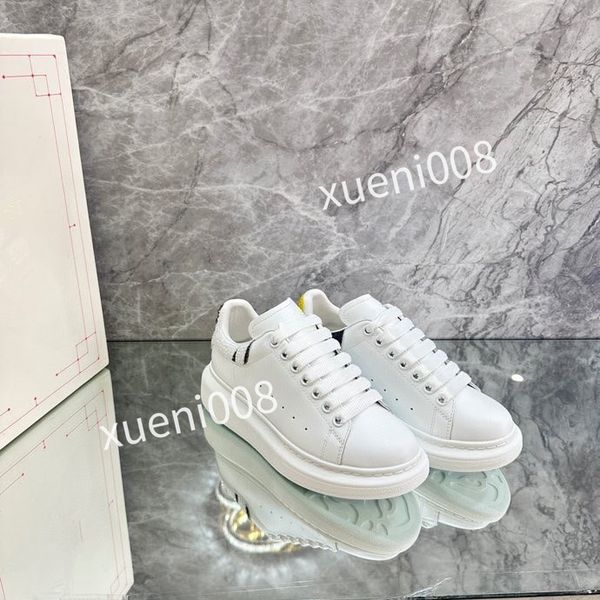 

2023mens fashion casual white shoes sneakers casual shoes sneakers women's platform shoes black velvet suede womens lace up men, Red;white