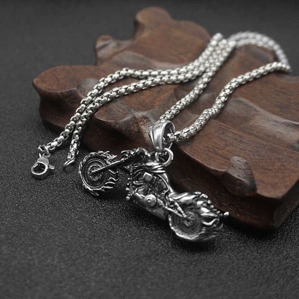 

pendant necklaces european and american hipsters skull flame motorcycle fashion hip-hop punk soul chariot men's necklace gift p230327, Silver