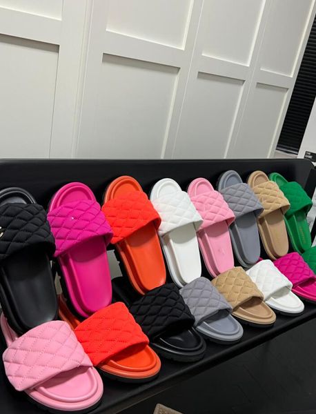 

casual shoes luxury designer women sandals flat bottom slippers fashion outwardly wearing beach anti slip outsole size 35-45, Black