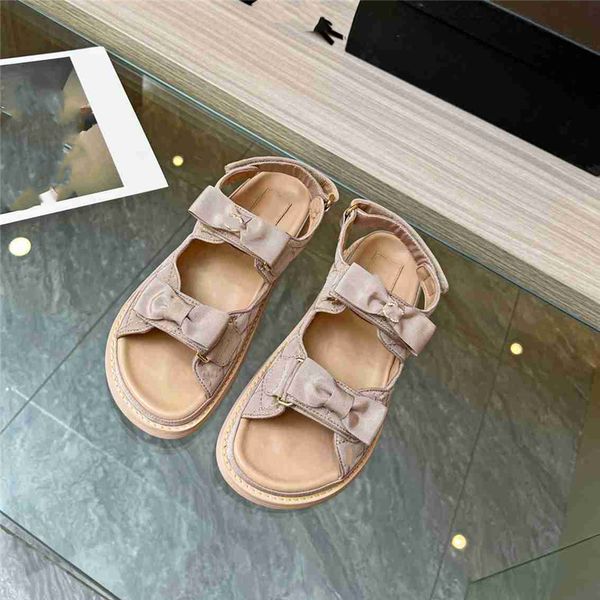 

summer popular women sandals 2023 channel luxury brand business dress wedding party leather high heels casual flat slippers 010-06, Black