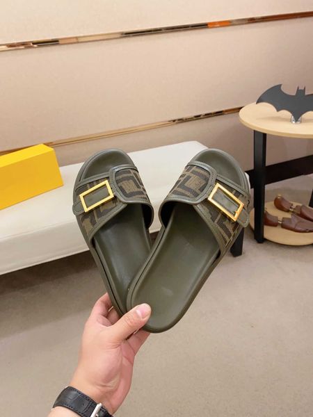 

2023 designer mens women slippers golden letter metal buckle f flat slides male boys designers sandals summer bath beach slipper flip flops, Black
