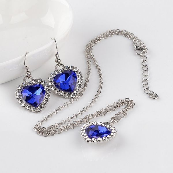 

heart of the sea pendant necklace ear studs ring jewelry suit inlaid zircon rhinestone twinkle decorate adjeustable length american style gi, Black