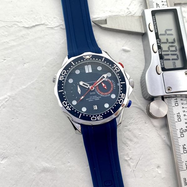 

wristwatches for men 2023 new mens watches 43mm five needles all dials work quartz watch luxury brand rubber strap men fashion sea europe de, Slivery;golden