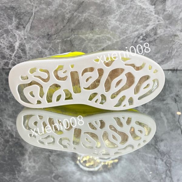 

new men womens sneakers low black white blue camo green suede pastel pink nostalgic burgundy grey mens fashion trainers, Red;white