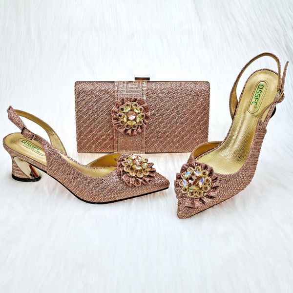 

sandals qsgfc sepatu wanita elegan hak sedang ujung lancip dengan desain bunga berlian clutch dan yang cocok untuk pesta 230329, Black