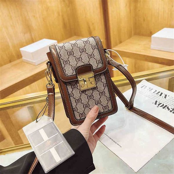 

2023 designer bag 2023 new women's ins super fire printing messenger mobile phone bag versatile one shoulder small square bag fashion