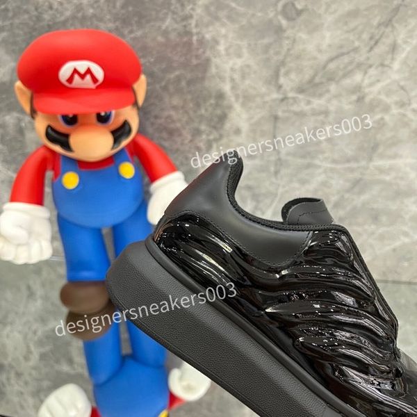 

women casual shoes black white casual sports sneakers socks trainers men womens boots platform shoes speed trainer