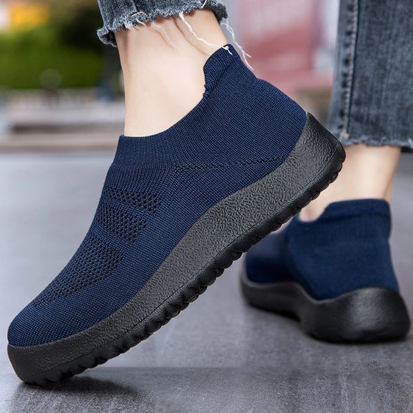 

dress shoes sepatu pria 2023 sneakers baru ringan zapatillas hombre slip on olahraga tenis untuk kasual sneaker gratis pengiriman loafer 230, Black